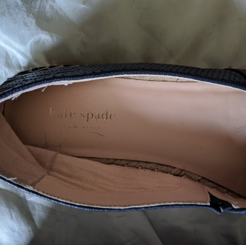Shoes - Picture 3 of 8